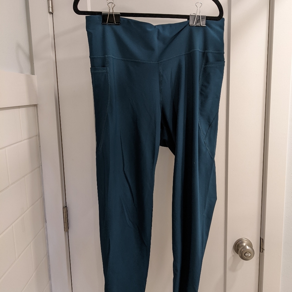 High-Waisted Elevate Side-Pocket Leggings